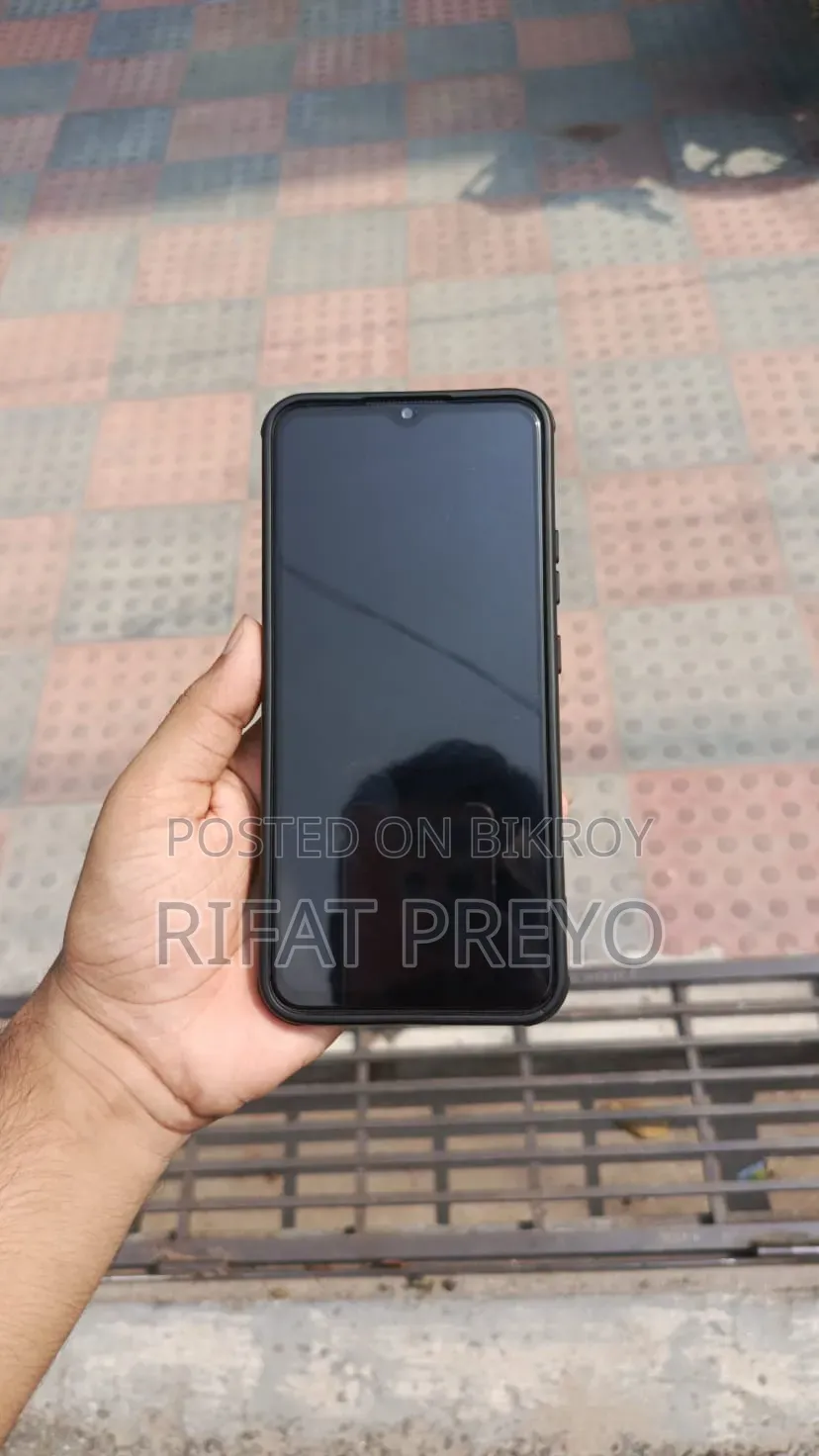 Realme 4 GB Blue