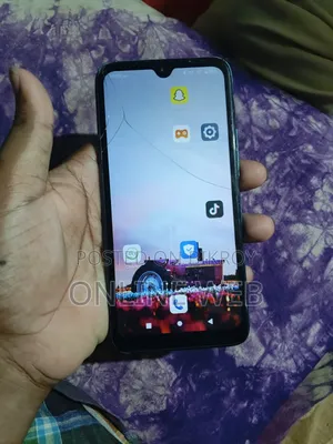 Itel 32 GB Blue