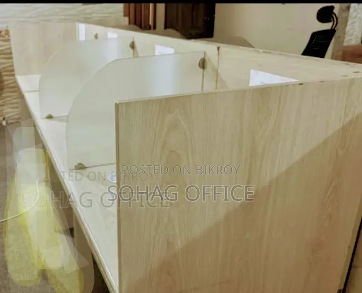 Urgent Office Desk and Co Cabinet