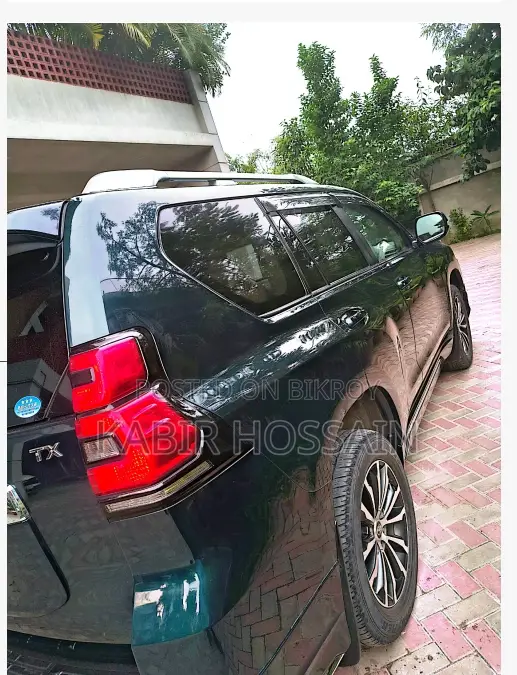 Toyota Land Cruiser Prado 2020 Green