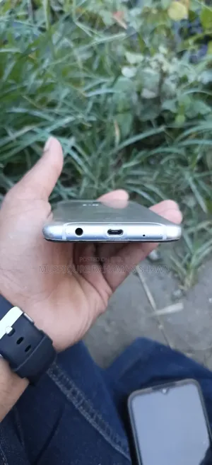 Samsung Galaxy J5 Pro 16 GB Gold