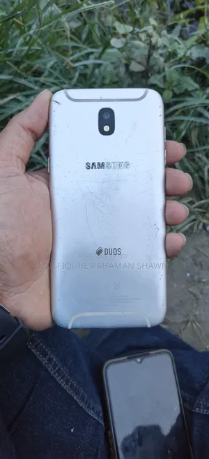 Samsung Galaxy J5 Pro 16 GB Gold
