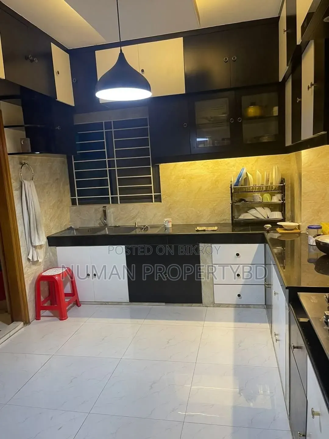 Furnished 3-bedroom Apartment in Numan Property Bd, Basundhara for Rent