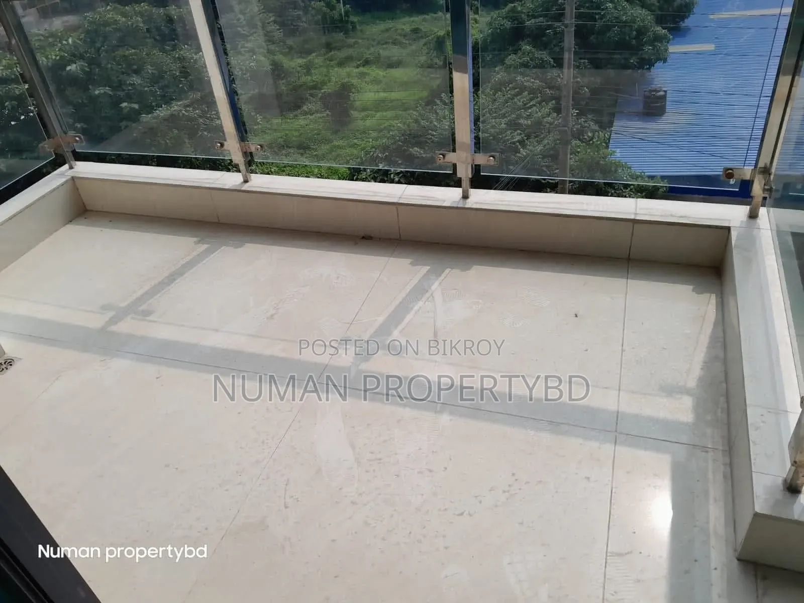 4-bedroom Apartment in Numan Property Bd, Basundhara for Rent