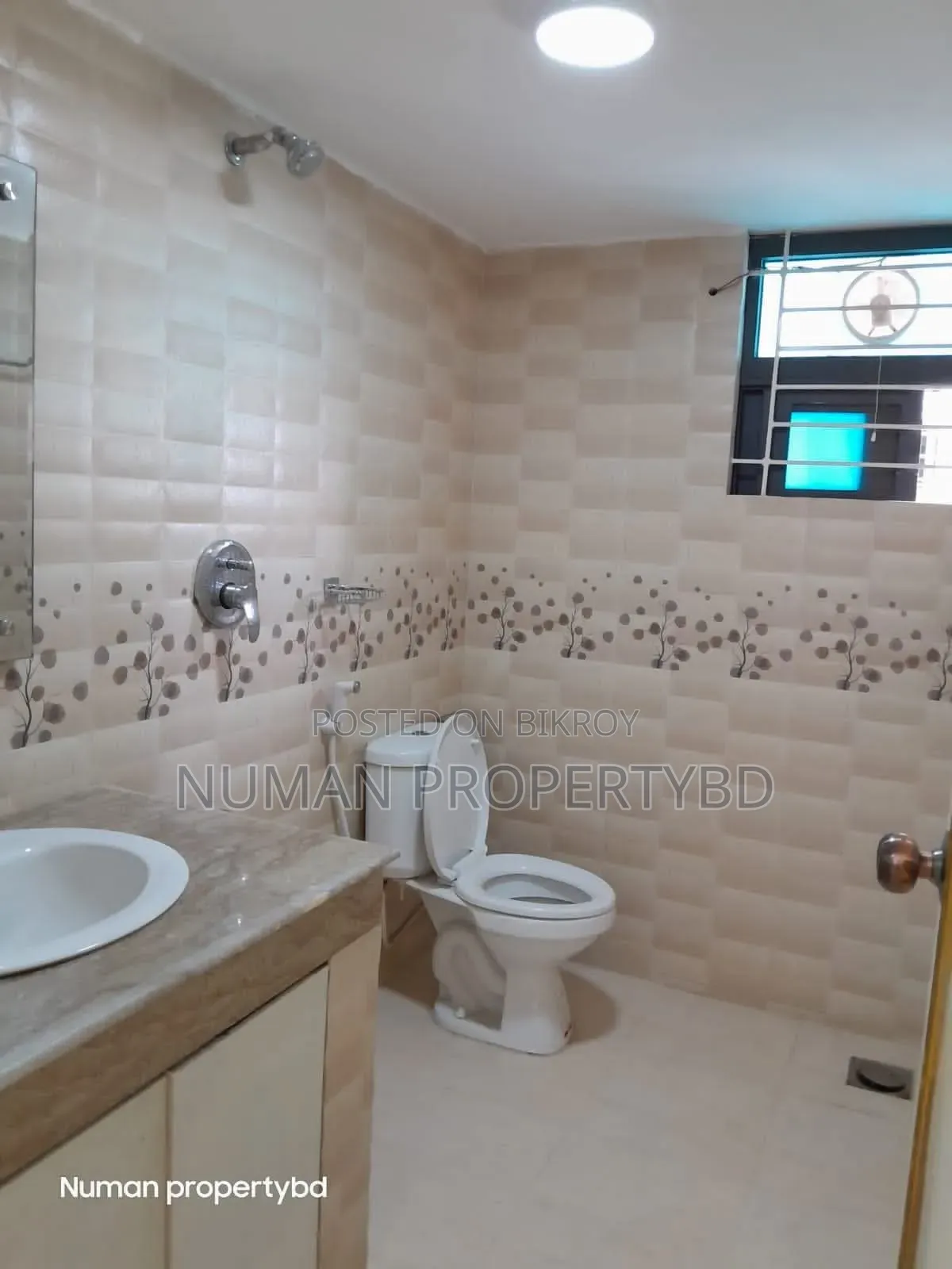 4-bedroom Apartment in Numan Property Bd, Basundhara for Rent