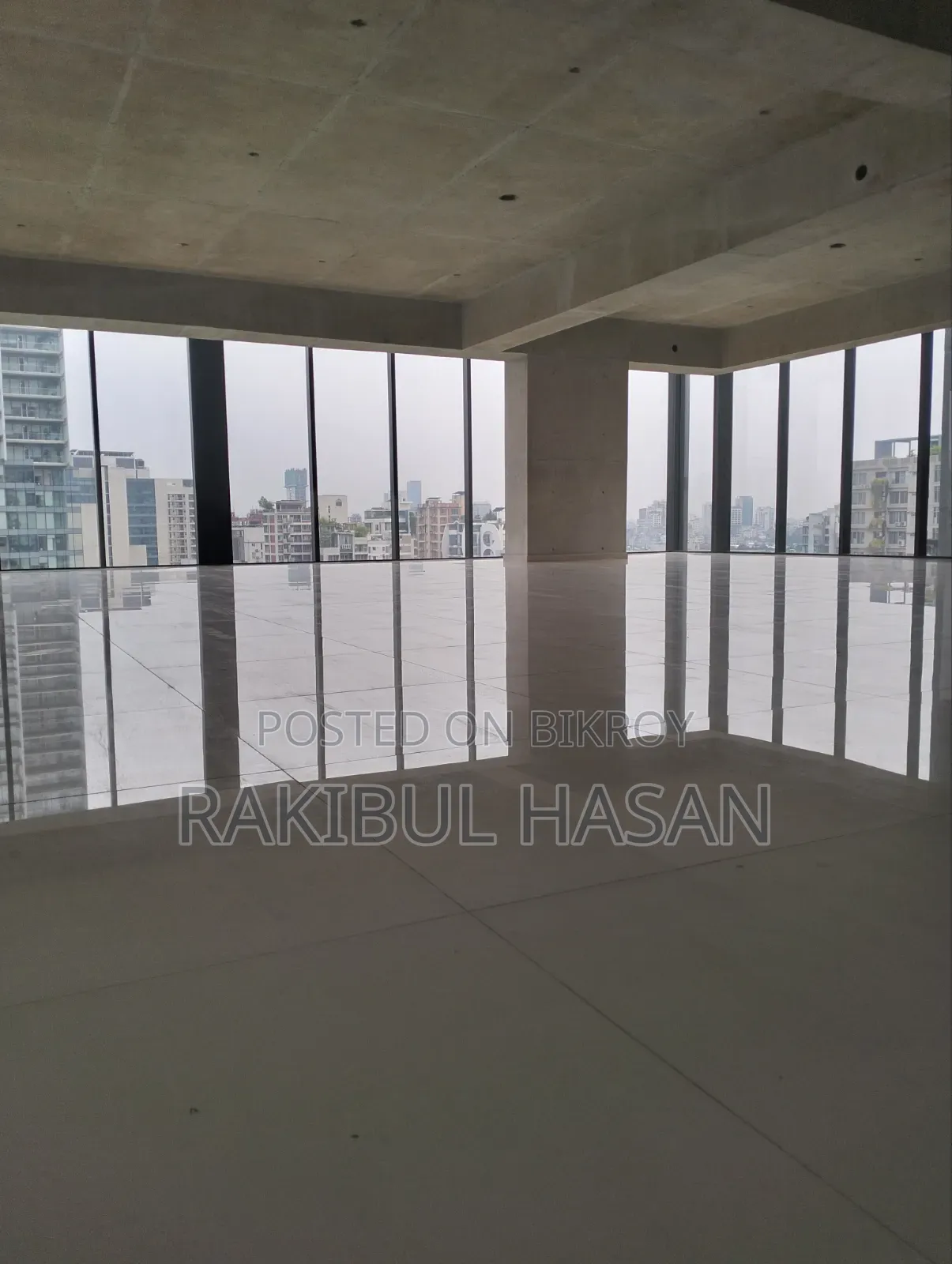 3020 SFT Commercial Space Rent in Gulshan 2