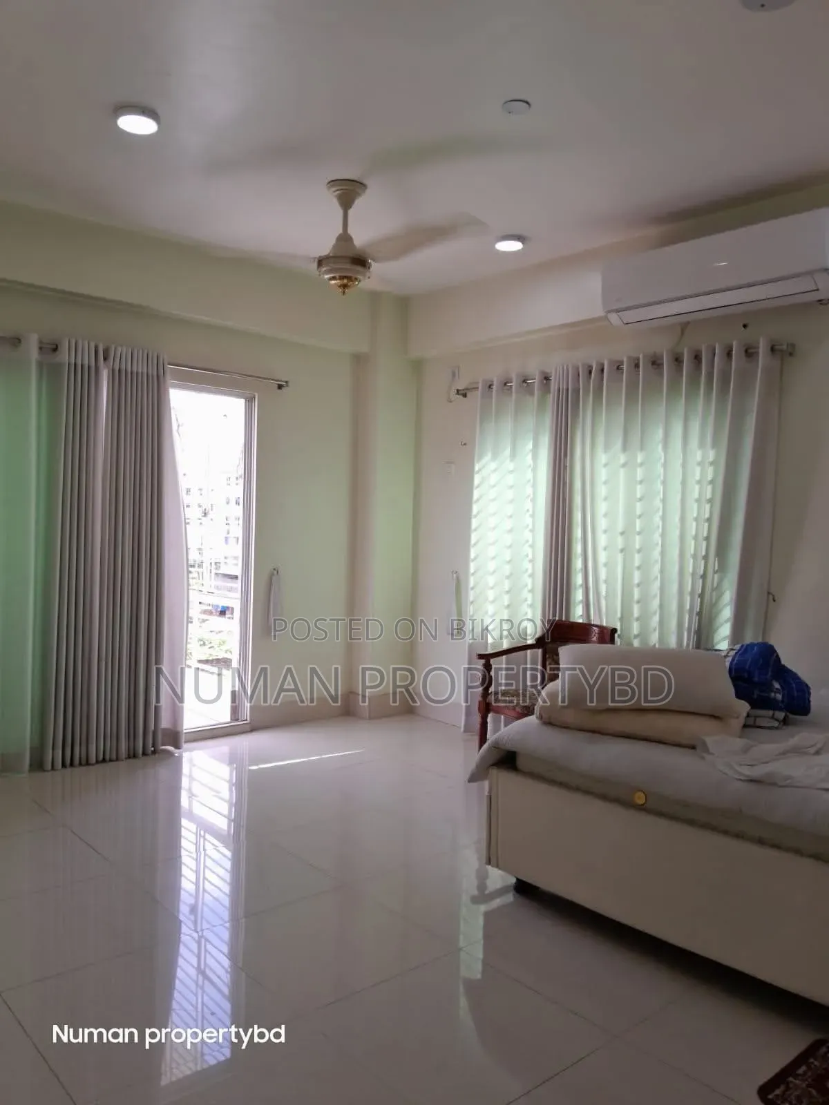 Furnished 3-Bedroom Apartment in Numan Property Bd, Basundhara for Rent