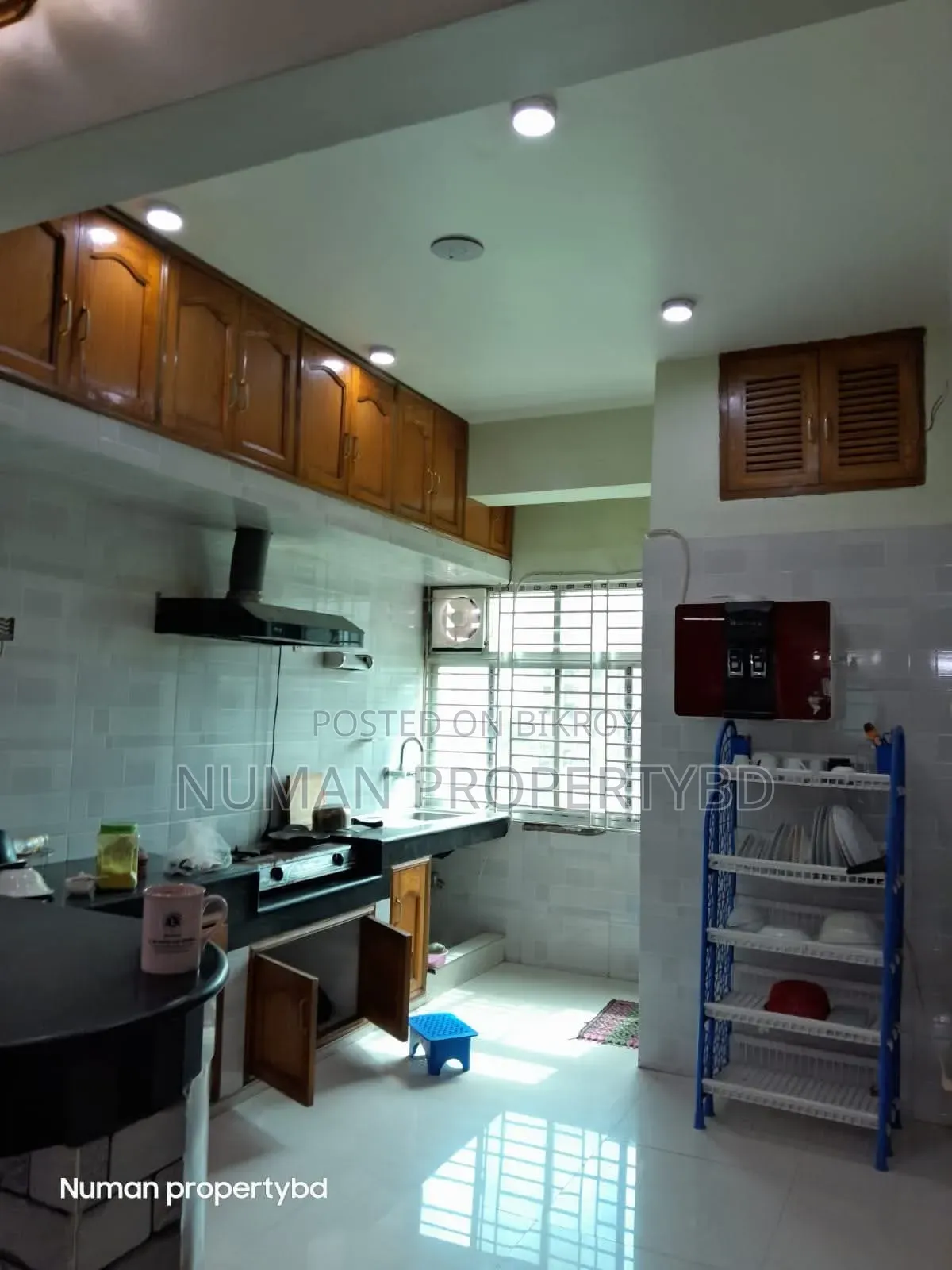 Furnished 3-Bedroom Apartment in Numan Property Bd, Basundhara for Rent