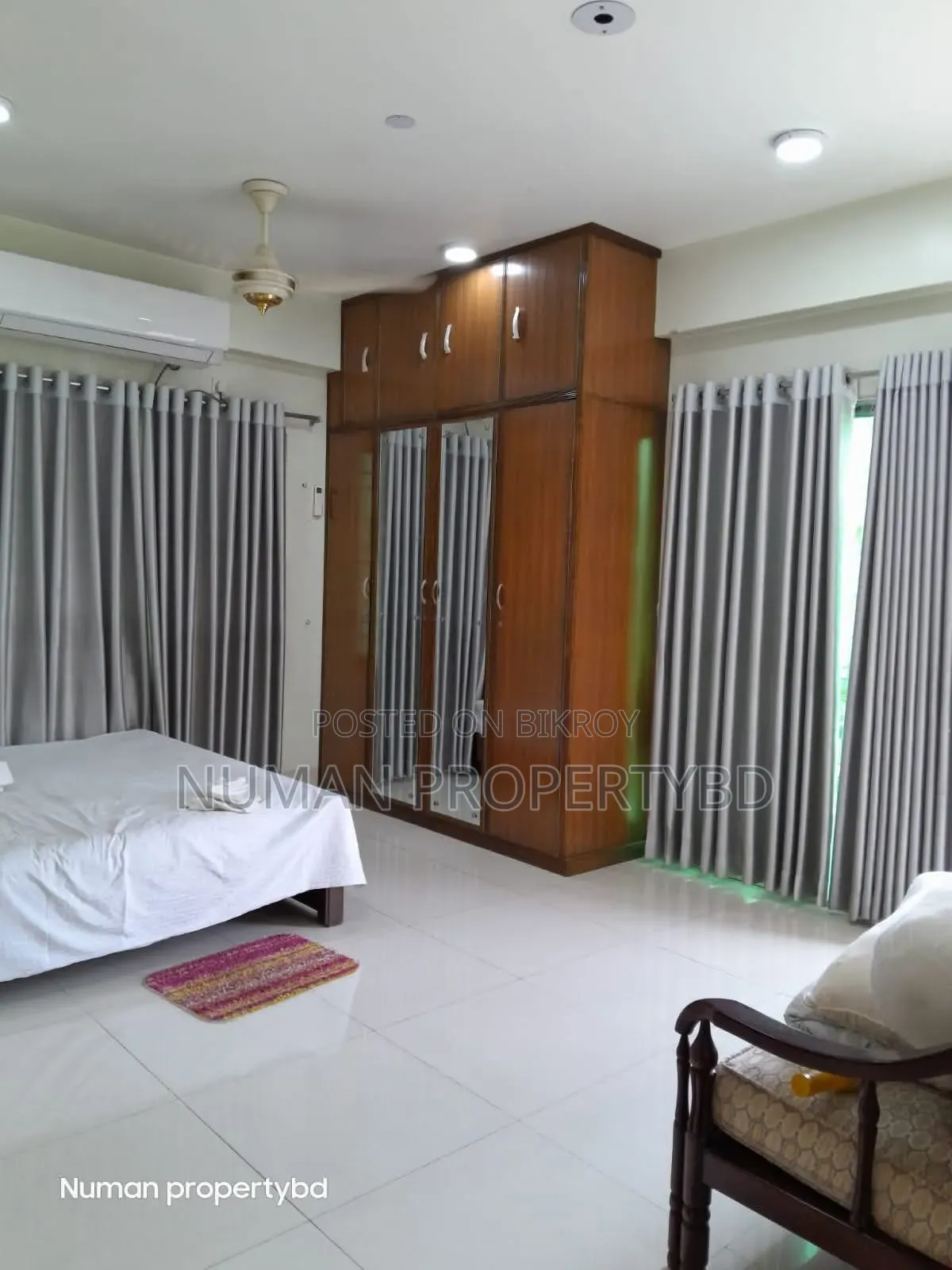 Furnished 3-Bedroom Apartment in Numan Property Bd, Basundhara for Rent