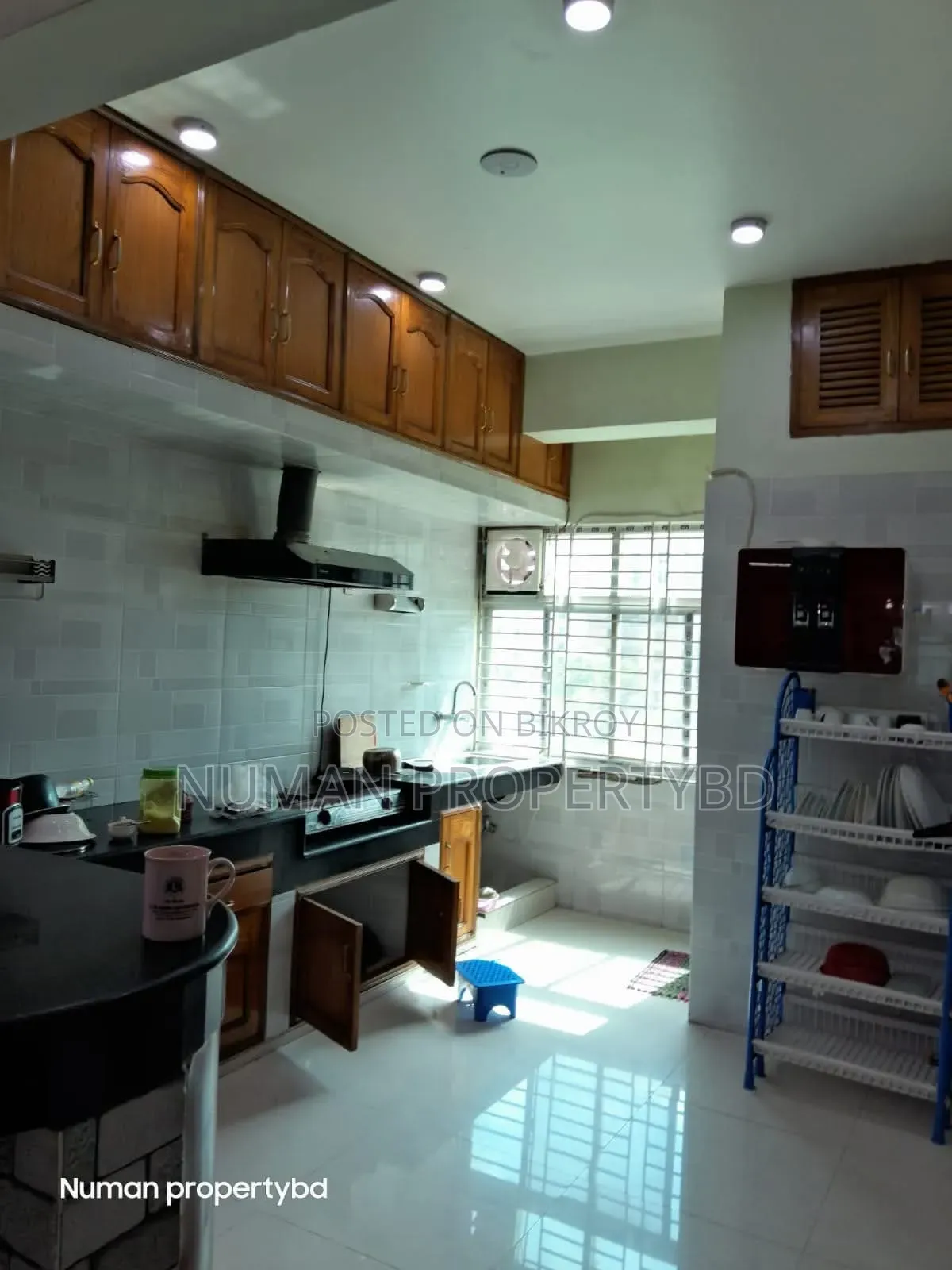 Furnished 3-Bedroom Apartment in Numan Property Bd, Basundhara for Rent