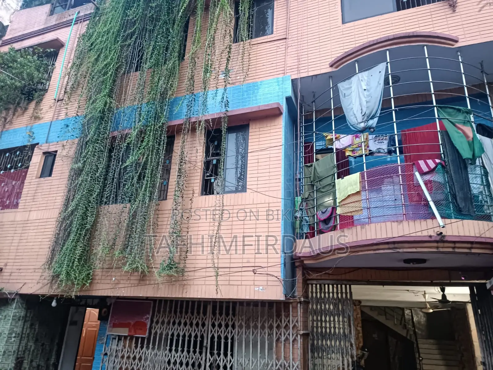 20-Bedroom House in Pitrichhaya, Jatrabari for Sale