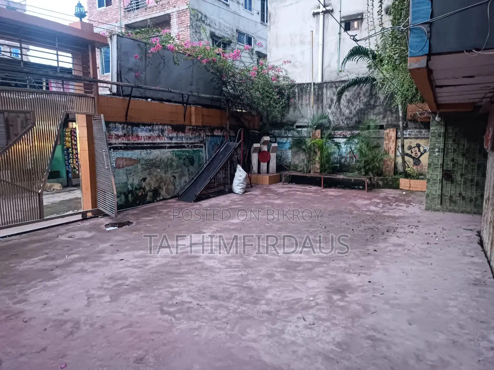 20-Bedroom House in Pitrichhaya, Jatrabari for Sale