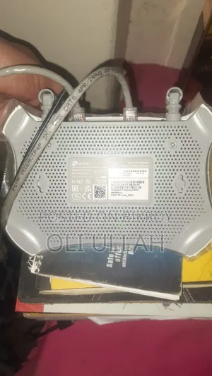 একটি Tp-Link রাউটা বিক্রি করা হবে