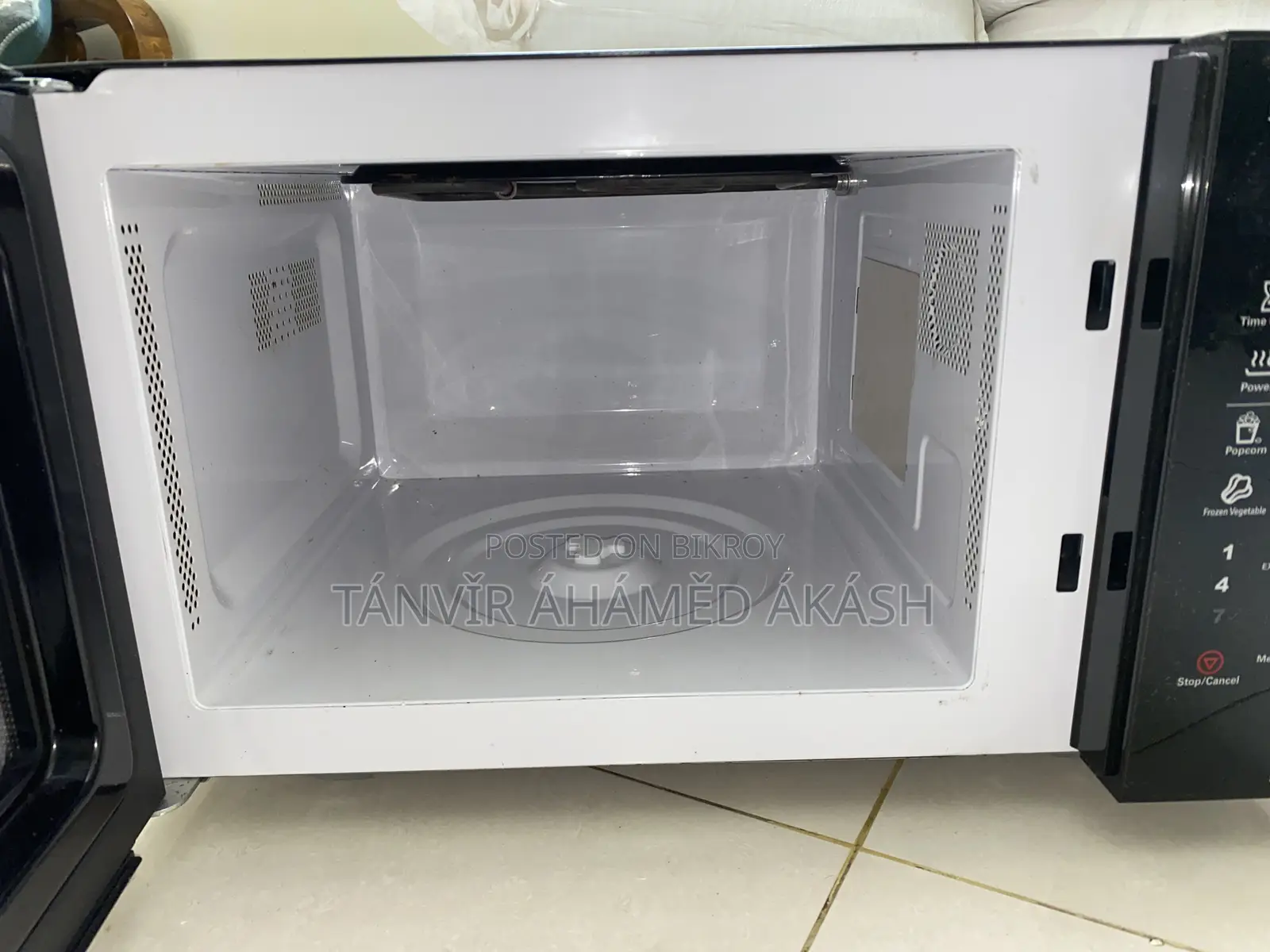 Singer Pro Microwave Combi-Grill (SMW925AMGPro)