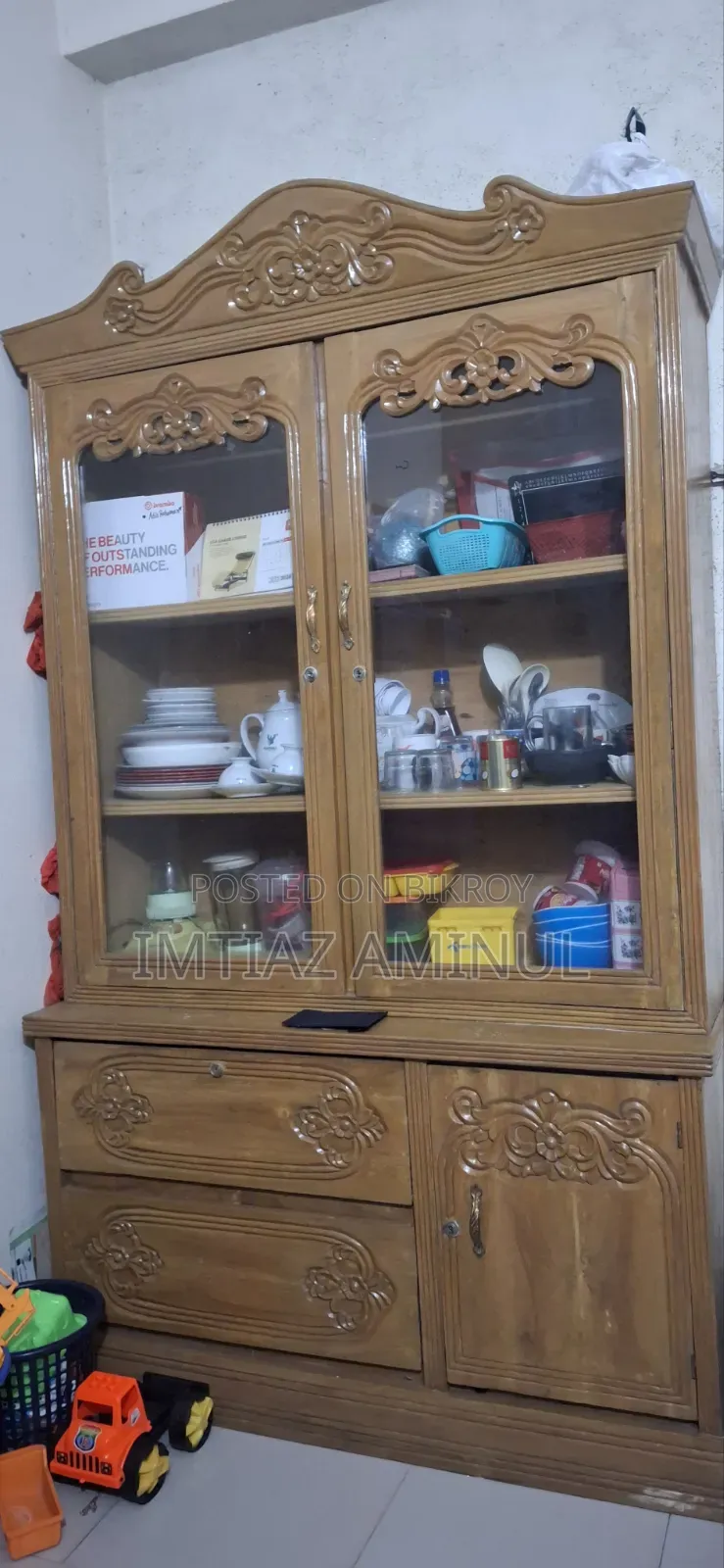 Urgent sale: Teak wood 2-part showcase at a low price!