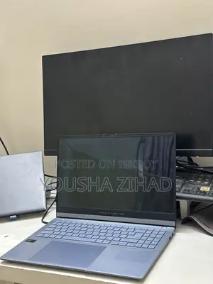 Laptop Asus VivoBook S15 S510UQ 16GB Intel Core Ultra 7 SSD 1T