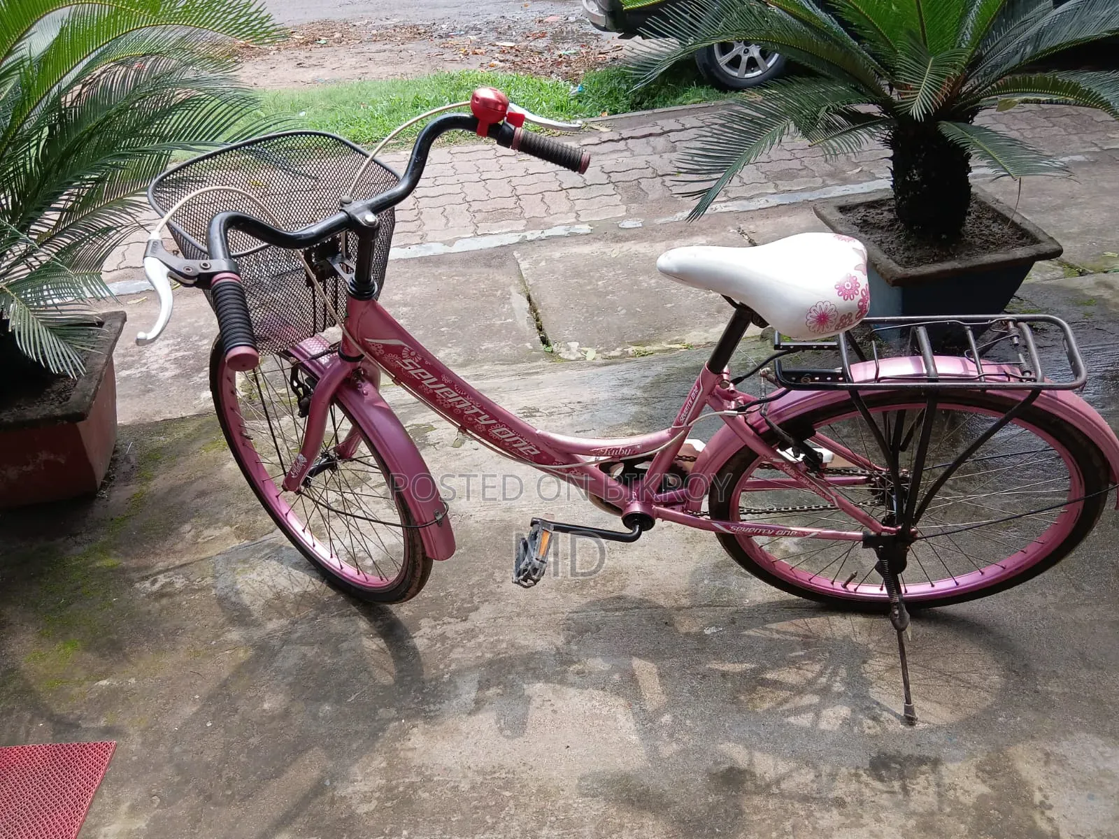 A wonderful ladies' bicycle for sale.