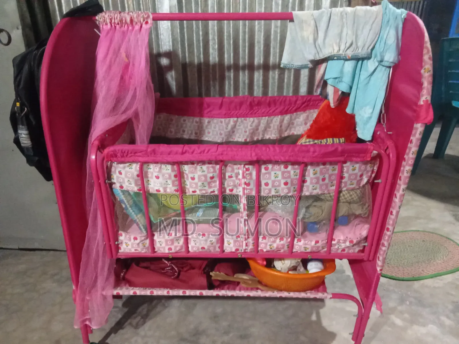 Baby swing For Sale