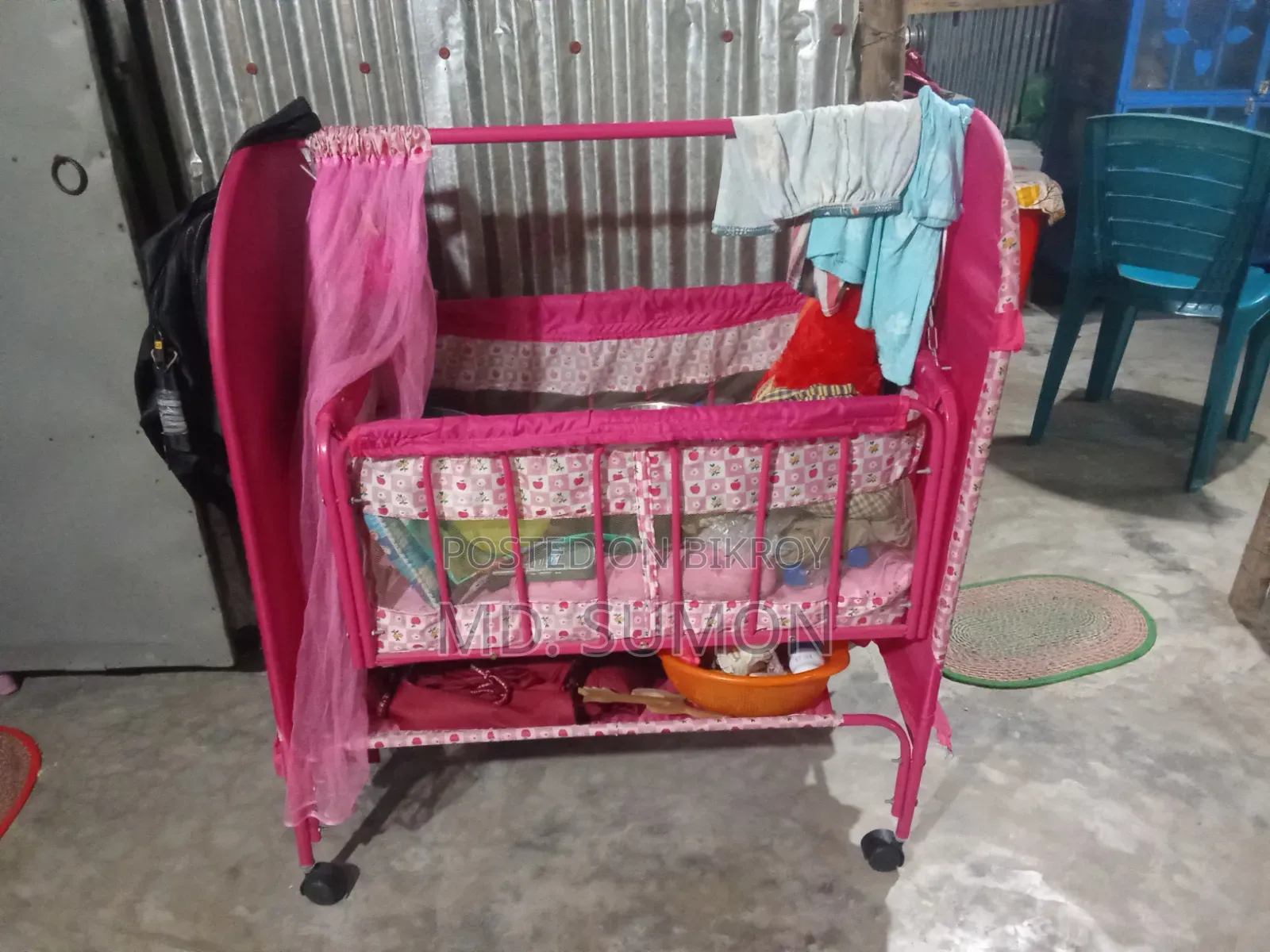 Baby swing For Sale