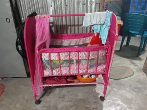 Baby swing For Sale