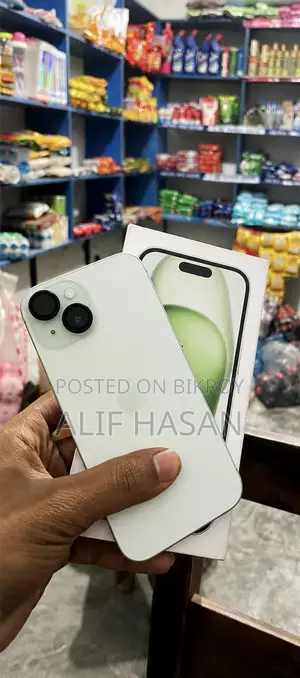 Apple iPhone 15 128 GB Green