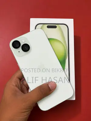 Apple iPhone 15 128 GB Green