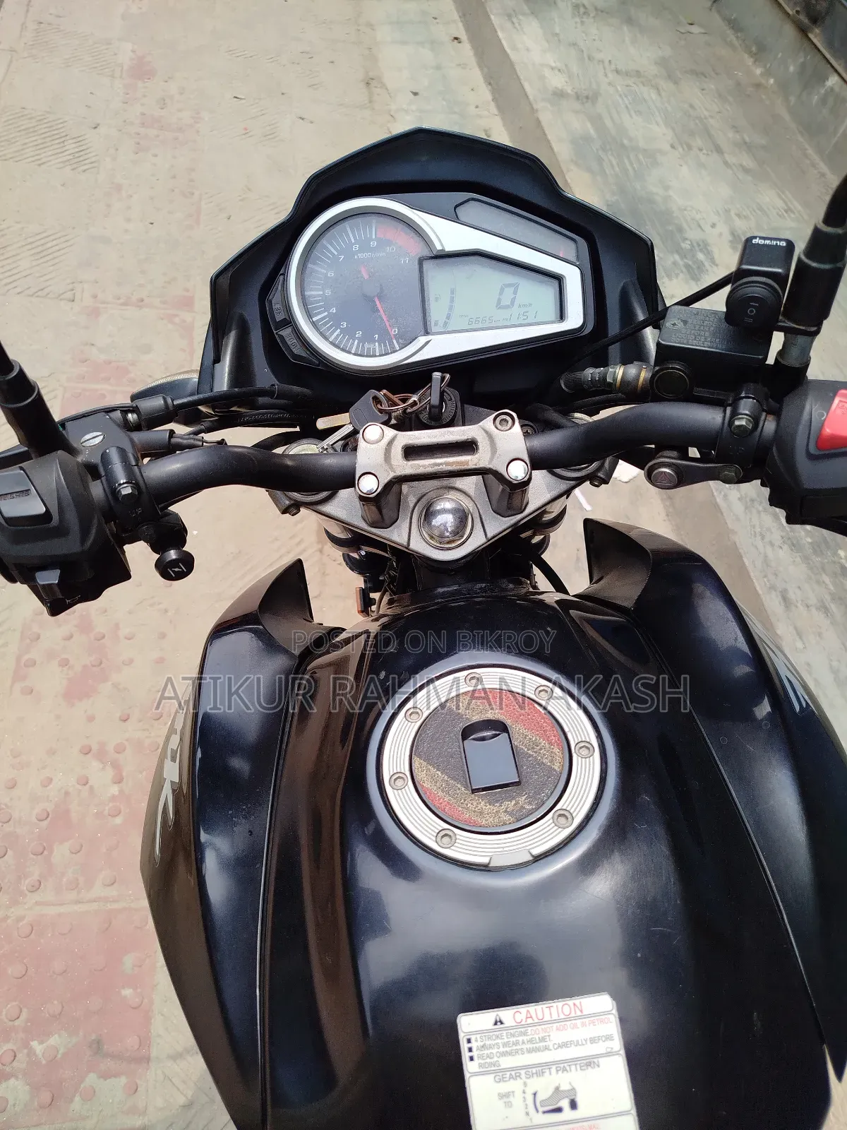 Hero Hunk 2022 Black