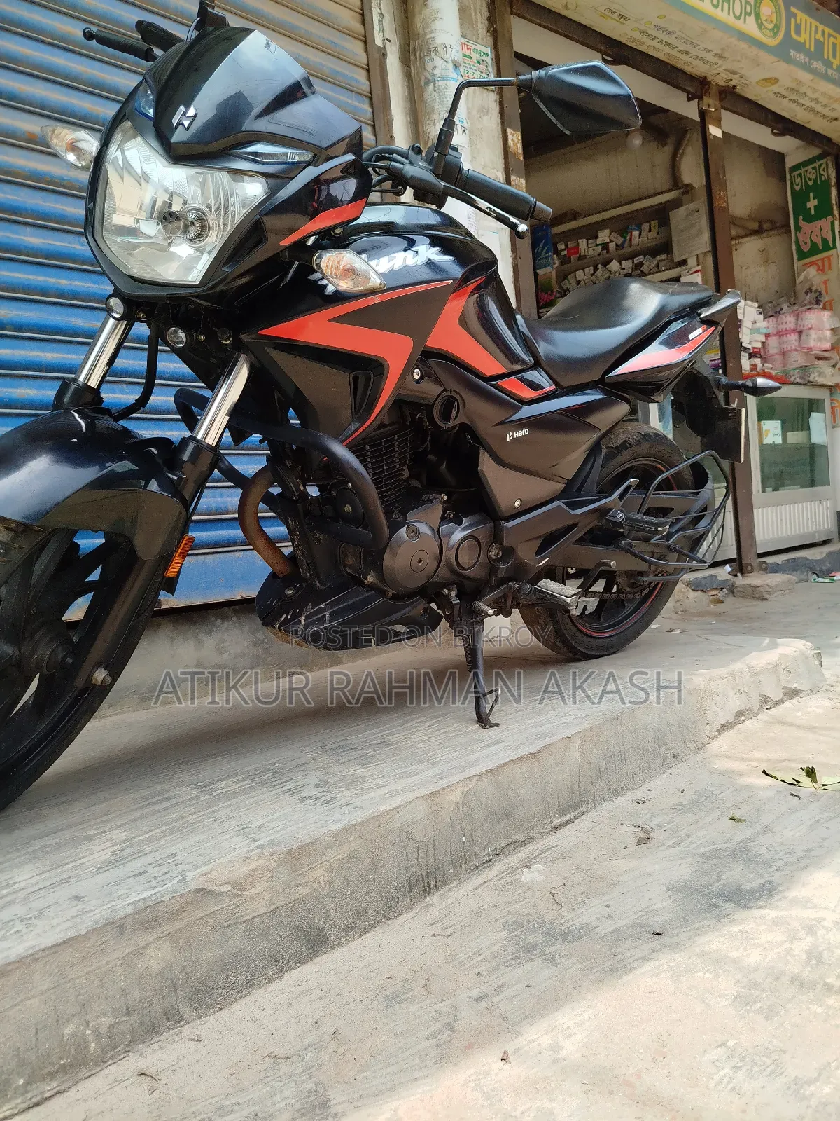 Hero Hunk 2022 Black