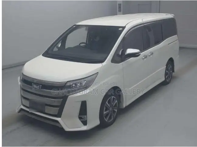 Toyota Noah 2.0 Front-Wheel Drive (7 Seater) 2021 Pearl