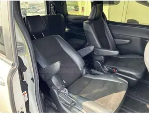 Toyota Noah 2.0 Front-Wheel Drive (7 Seater) 2021 Pearl
