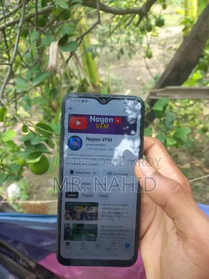 Vivo Y11 32 GB Blue