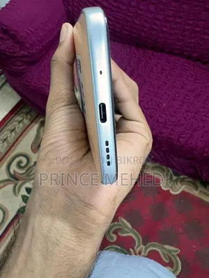 Infinix Hot 70 128 GB Orange