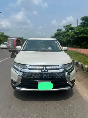 Mitsubishi Outlander 2021 Pearl