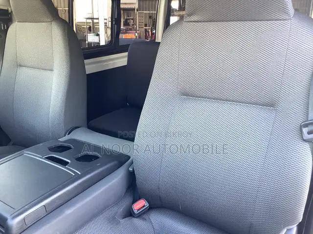 Toyota HiAce 2021 White