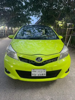টয়োটা ভিটস ২০১১ সবুজ