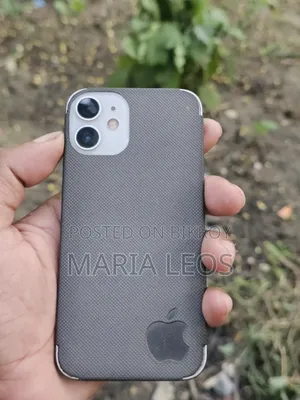 অ্যাপল আইফোন ১২ ১২৮ জিবি হোয়াইট
