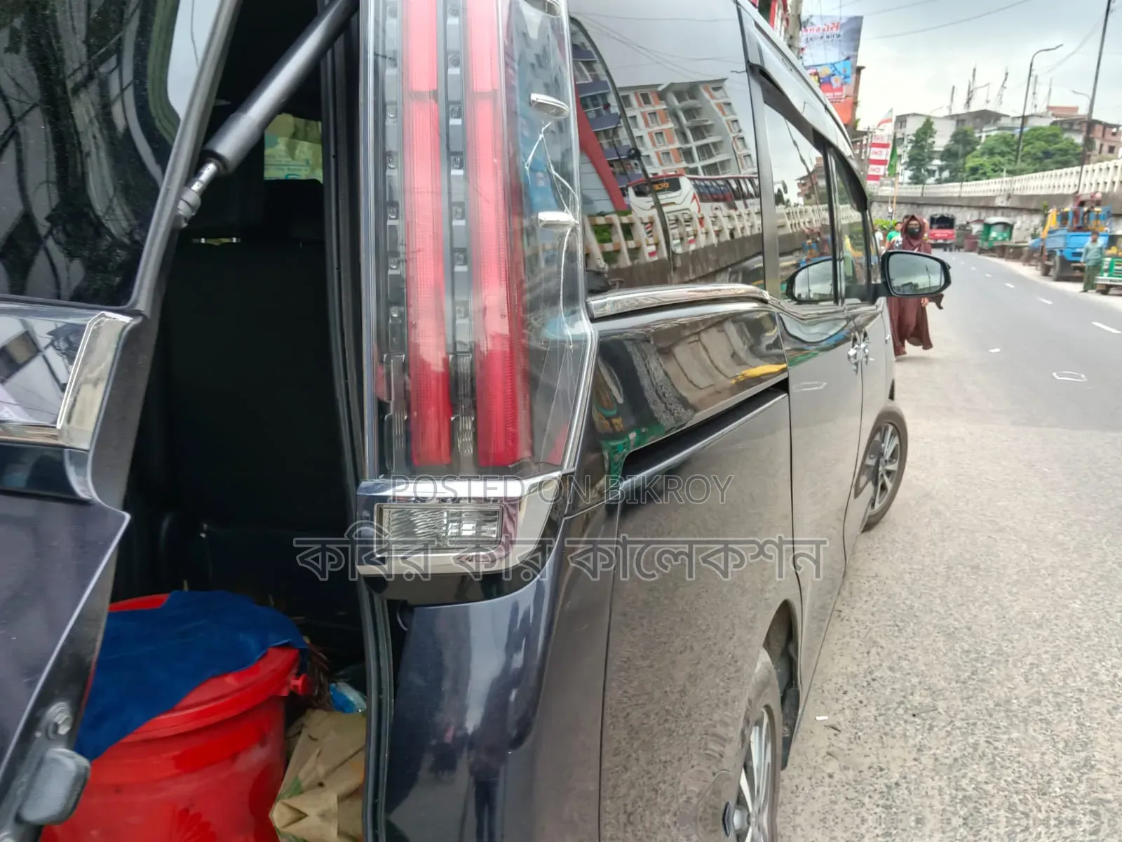 Toyota Esquire 2017 Black
