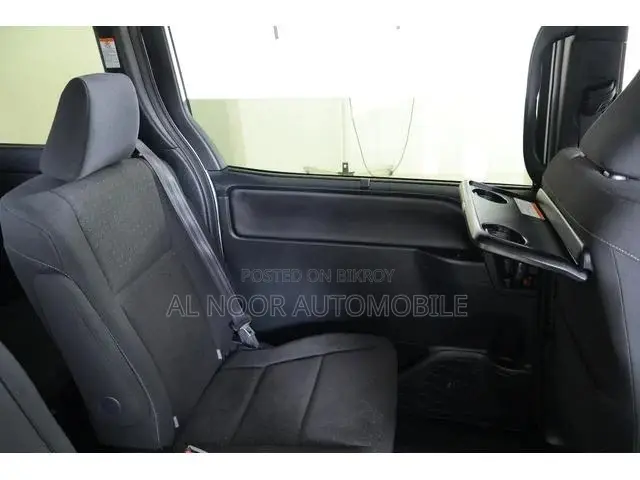 Toyota Noah 2021 Pearl