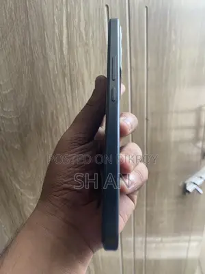 Vivo Y200 128 GB Black