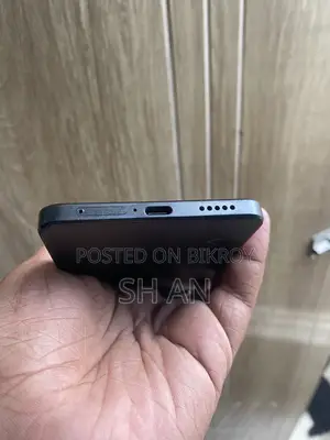Vivo Y200 128 GB Black