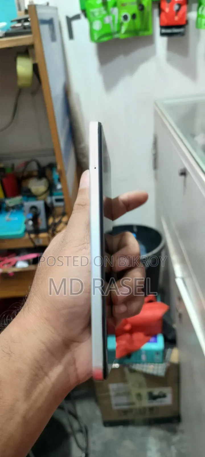 Infinix Hot 60i 128 GB