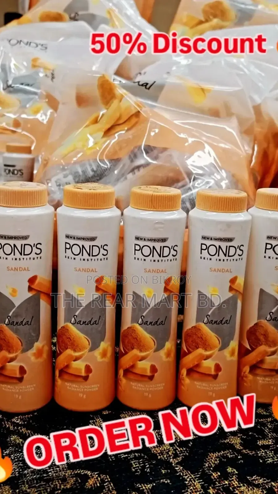 Ponds Radiance Sandal Talc 19gm Instant Glowing Skin Powder
