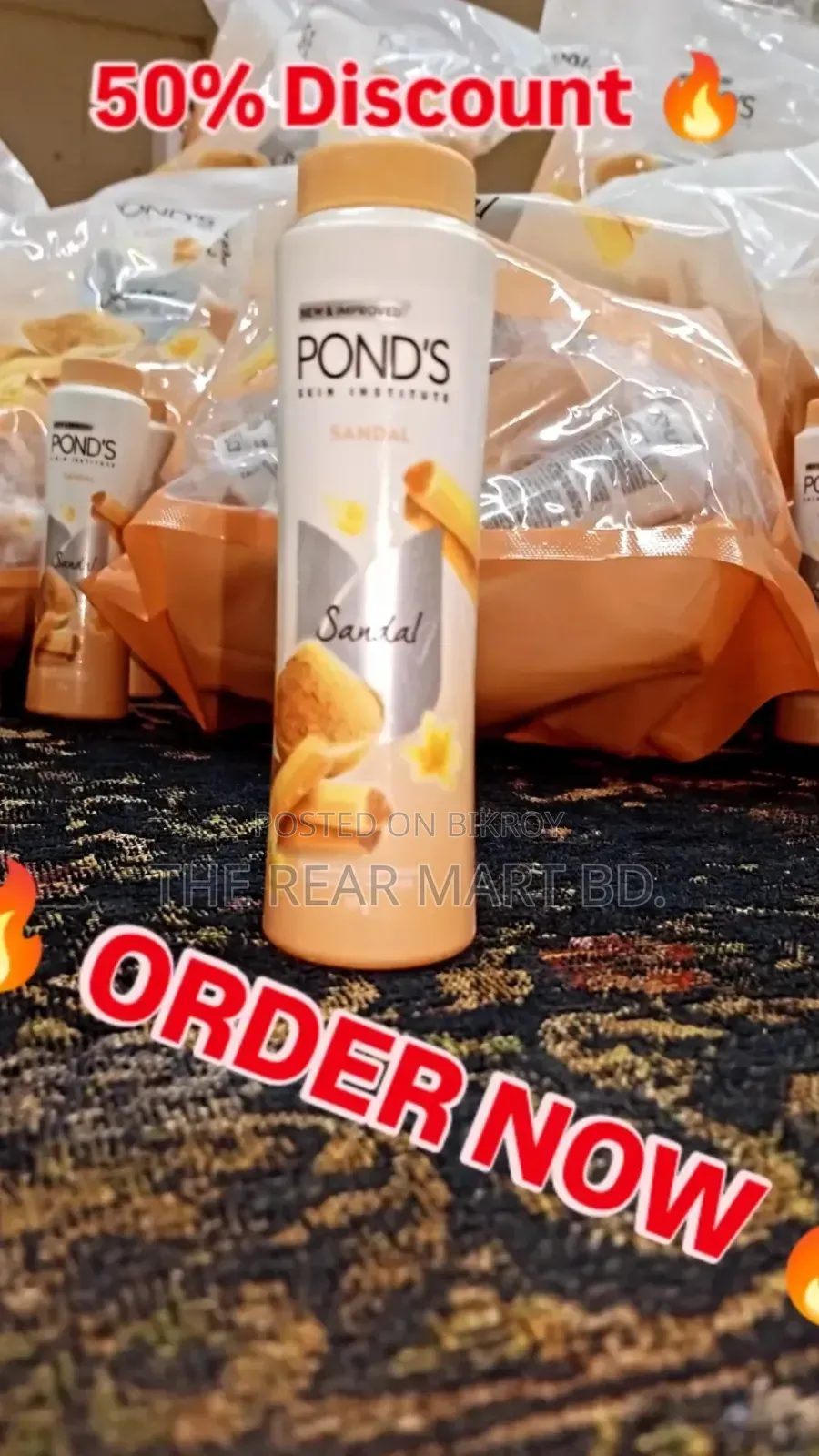 Ponds Radiance Sandal Talc 19gm Instant Glowing Skin Powder