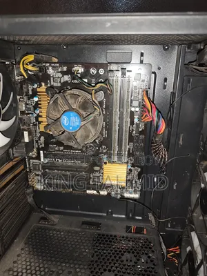 Gigabyte GB-BKi5HA-7200 12GB Intel Core i3 HDD+SSD 128GB