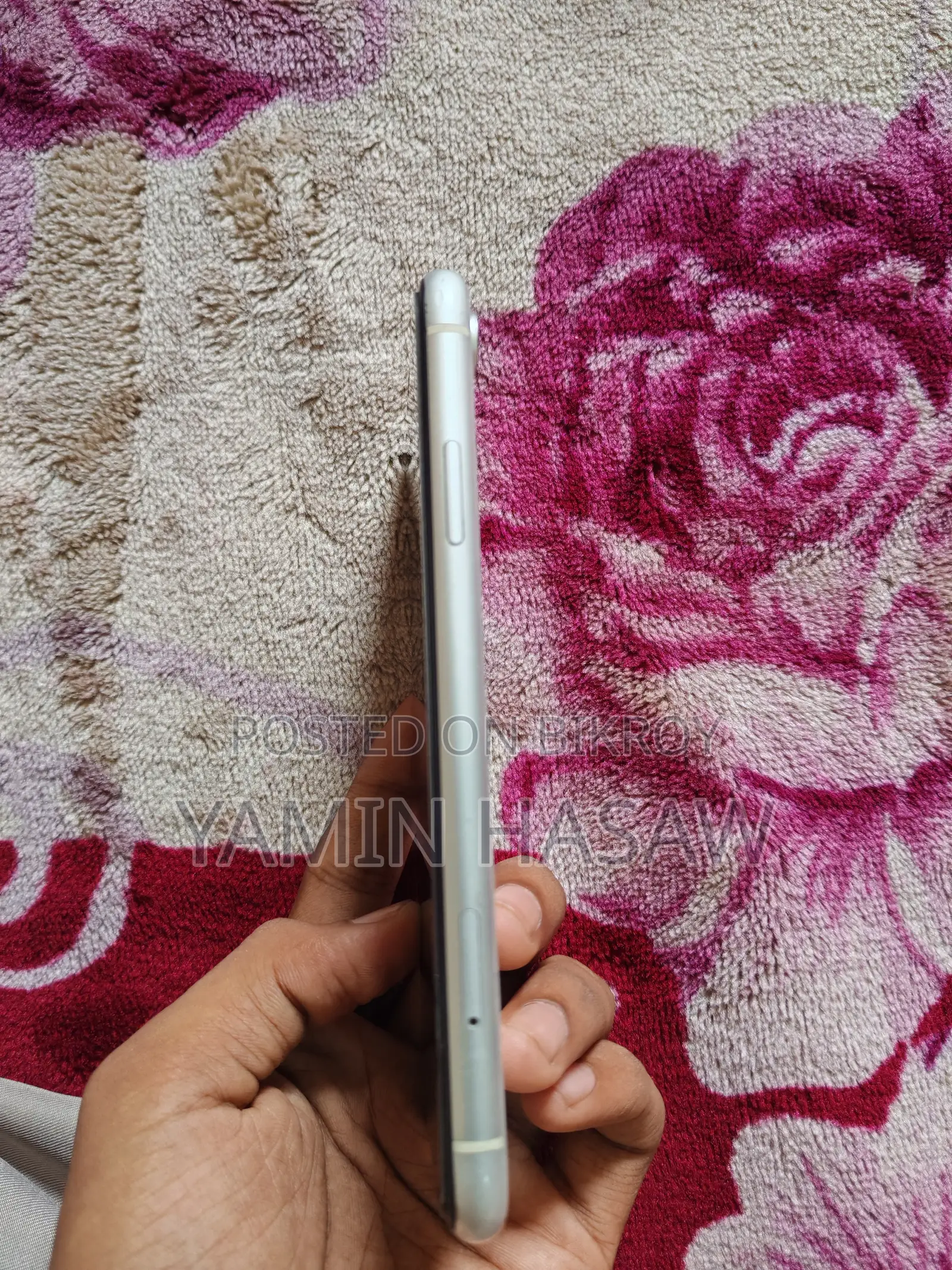 Apple iPhone XR 64 GB White