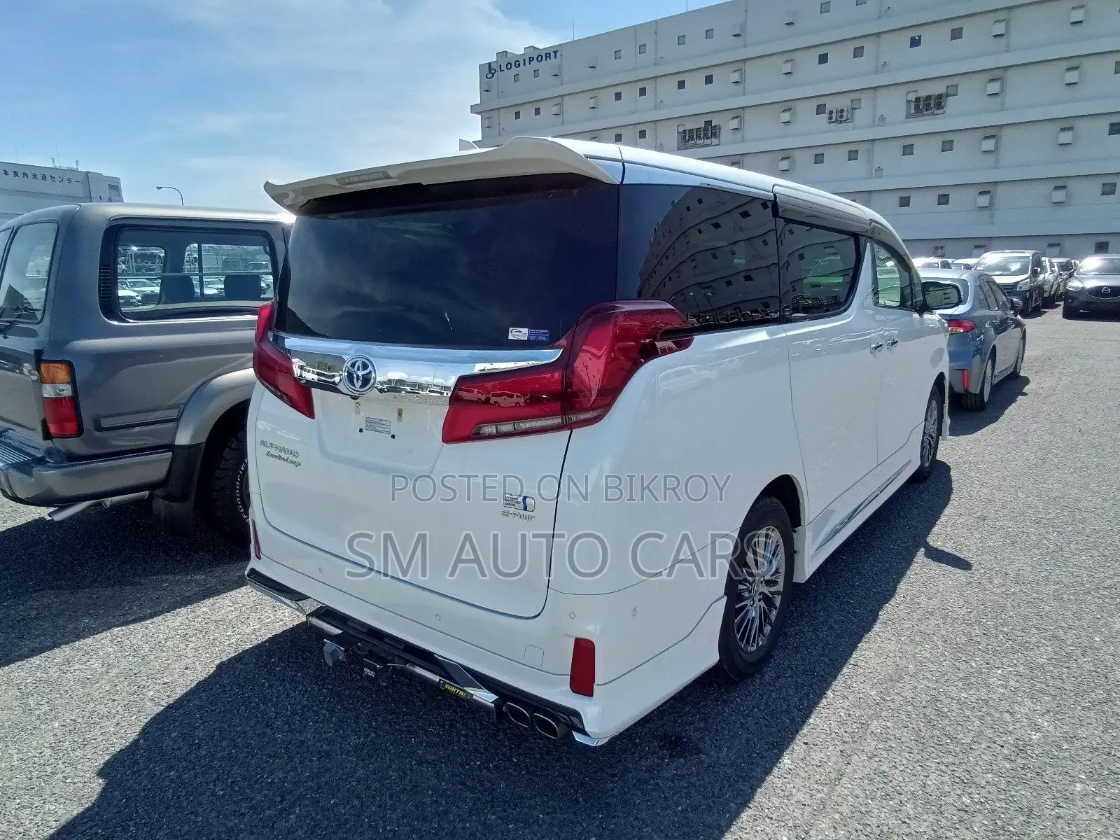 Toyota Alphard 2.5 Hybrid AWD 2023 Pearl