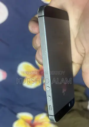 Apple iPhone 5s 32 GB Gray