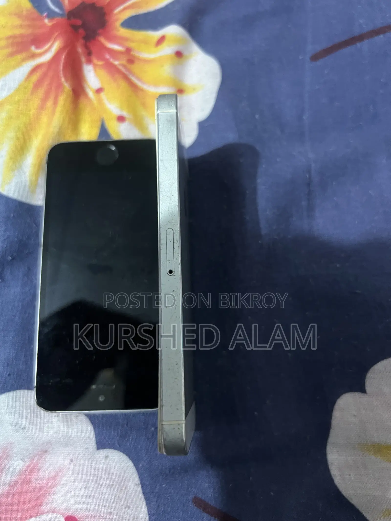 Apple iPhone 5s 32 GB Gray