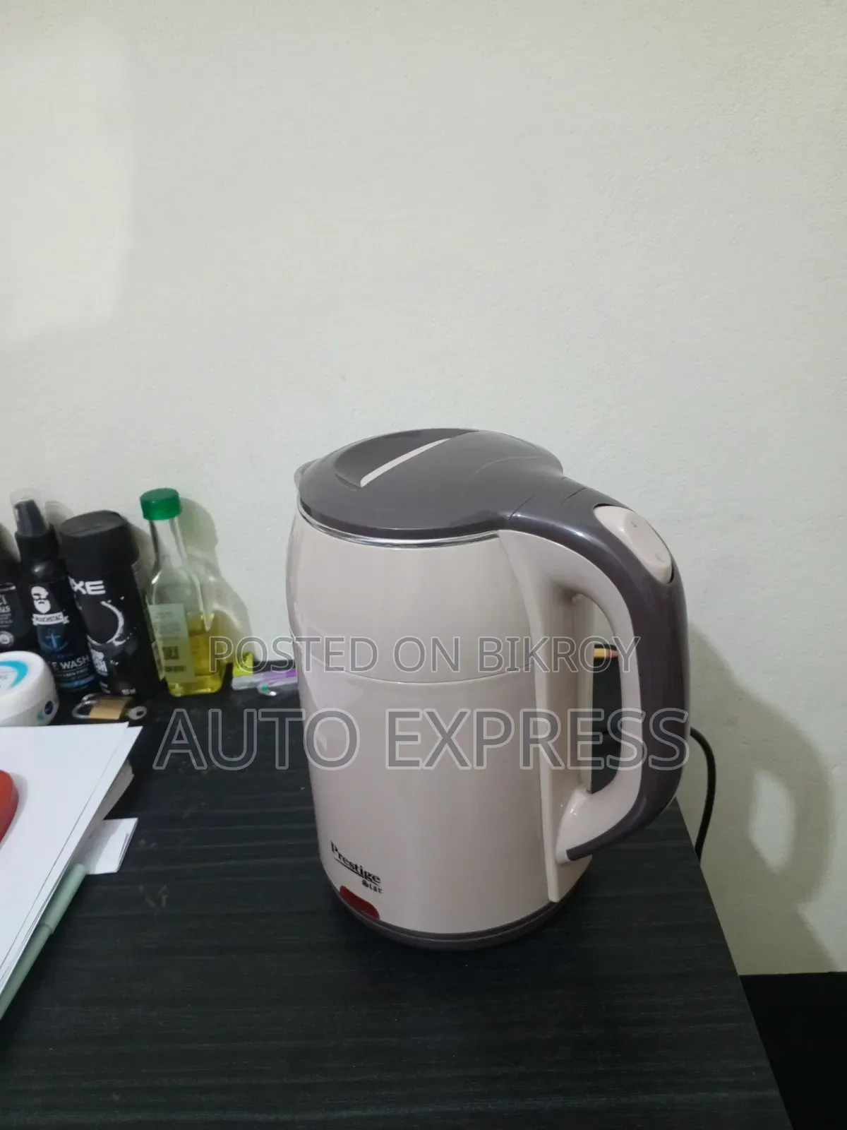 Almost New Electric Kettle