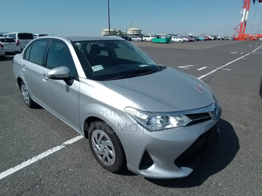 Toyota Axio 2021 Silver